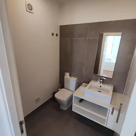 T1 Balcony W River Views, R Cardiff, リスボン