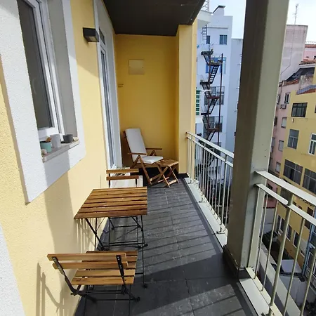 T1 Balcony W River Views, R Cardiff, Lisboa